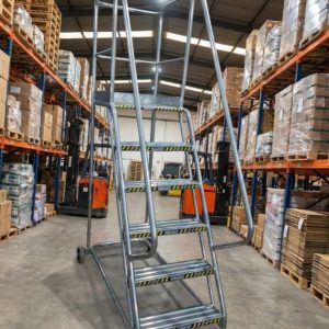 ESCALERTA RODANTE DE 04 RUEDAS