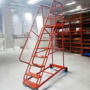 Escalera-Rodante-tipo-burro