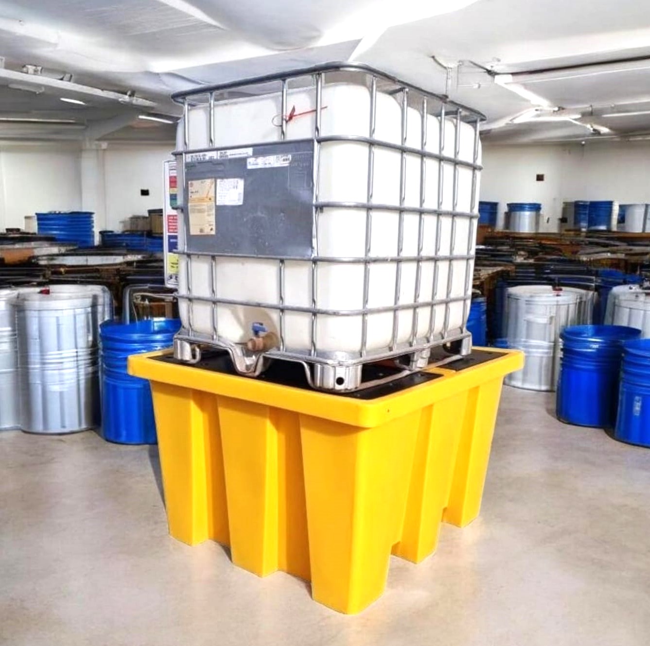 BATEA ANTIDERRAMES PARA BIND